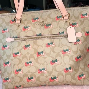 Coach Strawberry medium Tote brand new with out tags